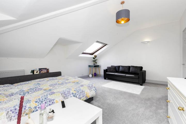 			3 Bedroom, 1 bath, 1 reception Flat			 Mowbray Road, KILBURN